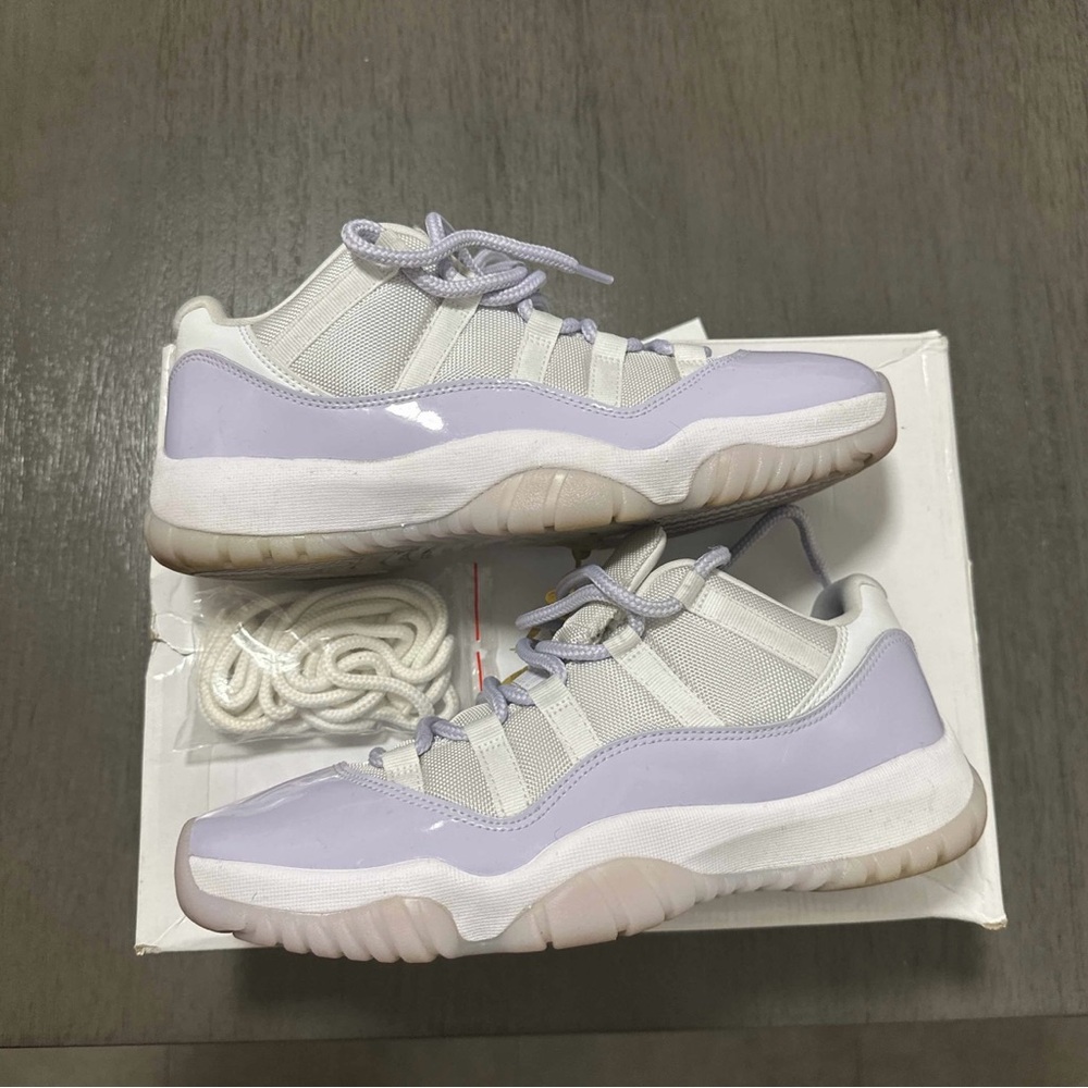 Air Jordan 11 Retro Low Pure Violet, W 11, AH7860 101 (Used)